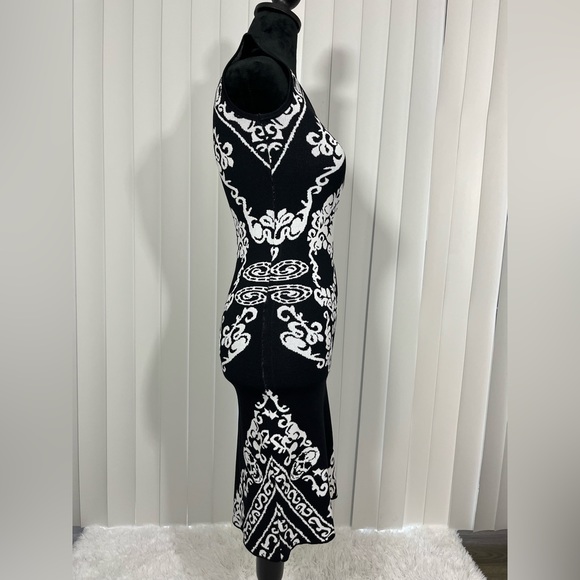 NEIMAN MARCUS x LINE Brocade Skull Print Knit Sweater Bodycon Dress Black XS - Picture 5 of 9
